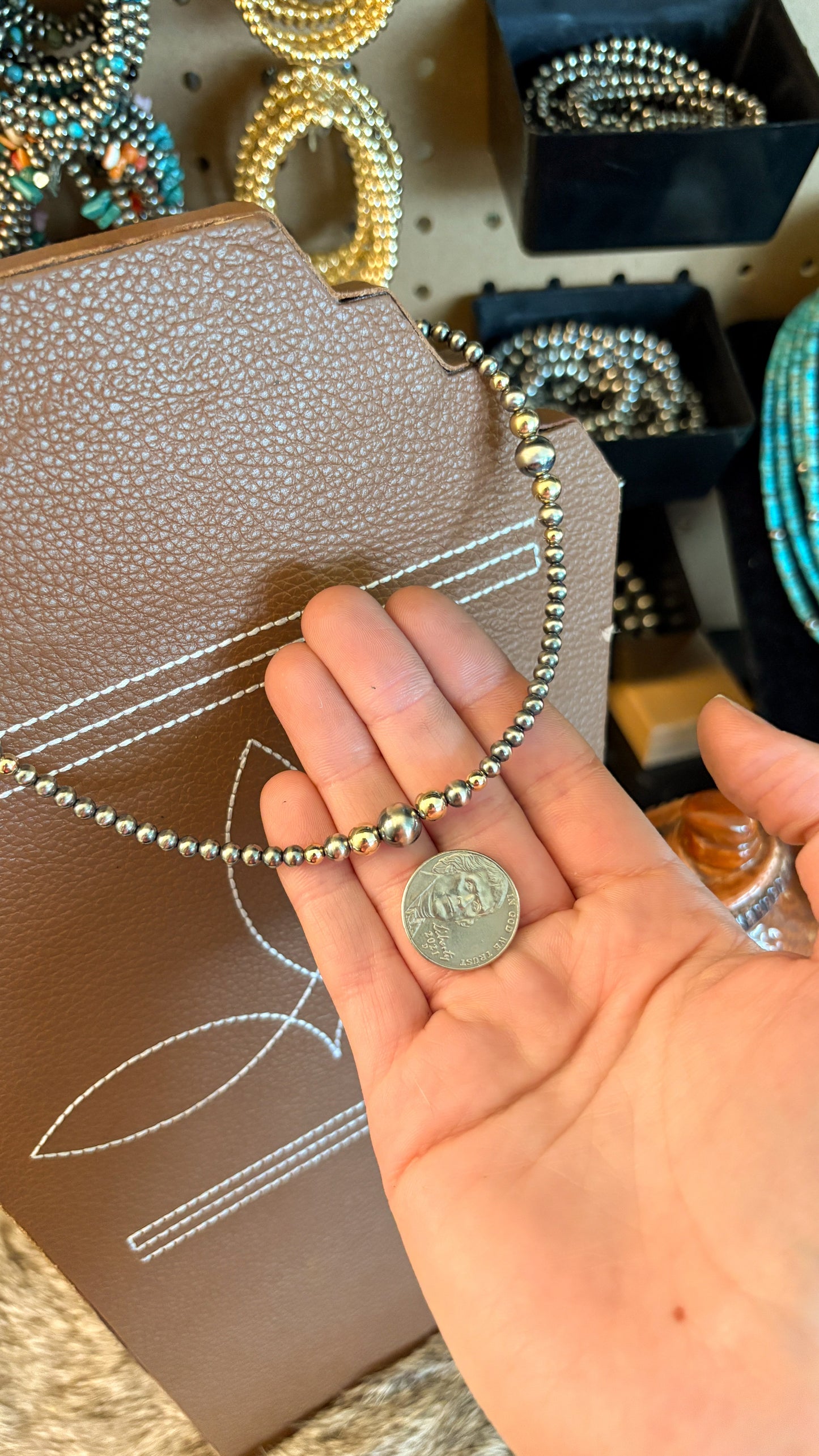 GRADUATED GOLDIE NECKLACE