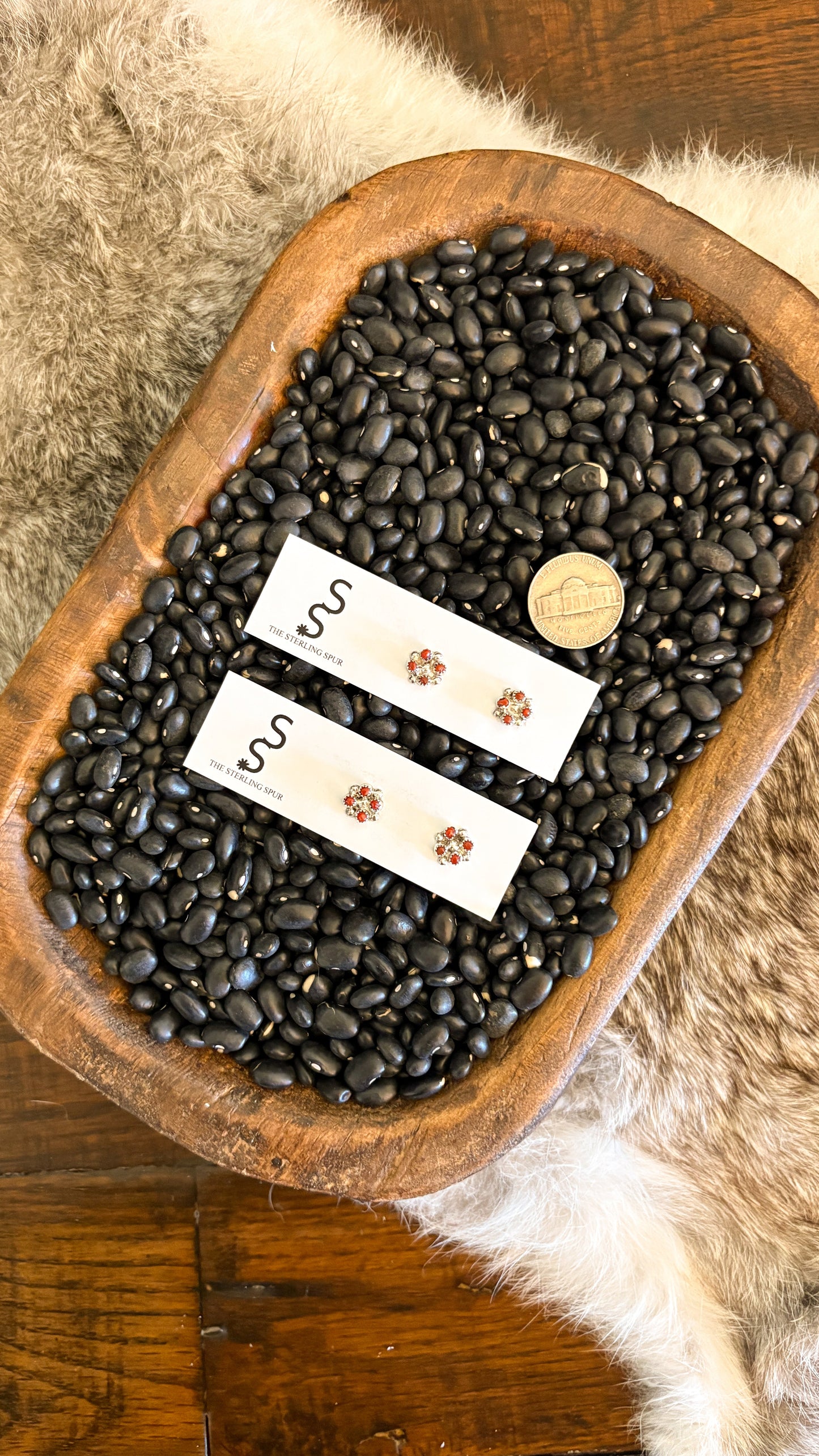 4 STONE CORAL STUD EARRINGS