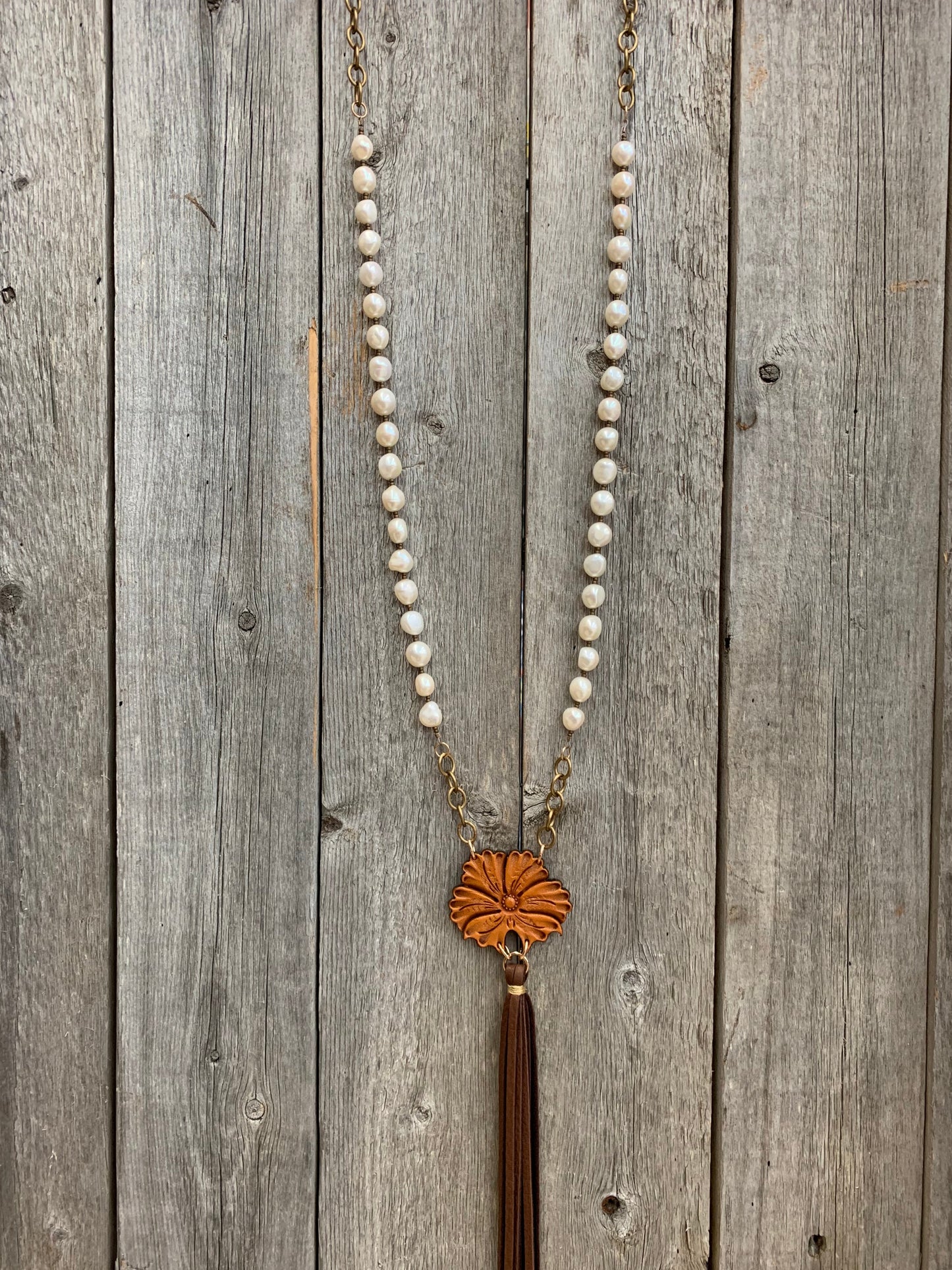 14307 Pearls, Brz, Sheridan Flower, & Tassel