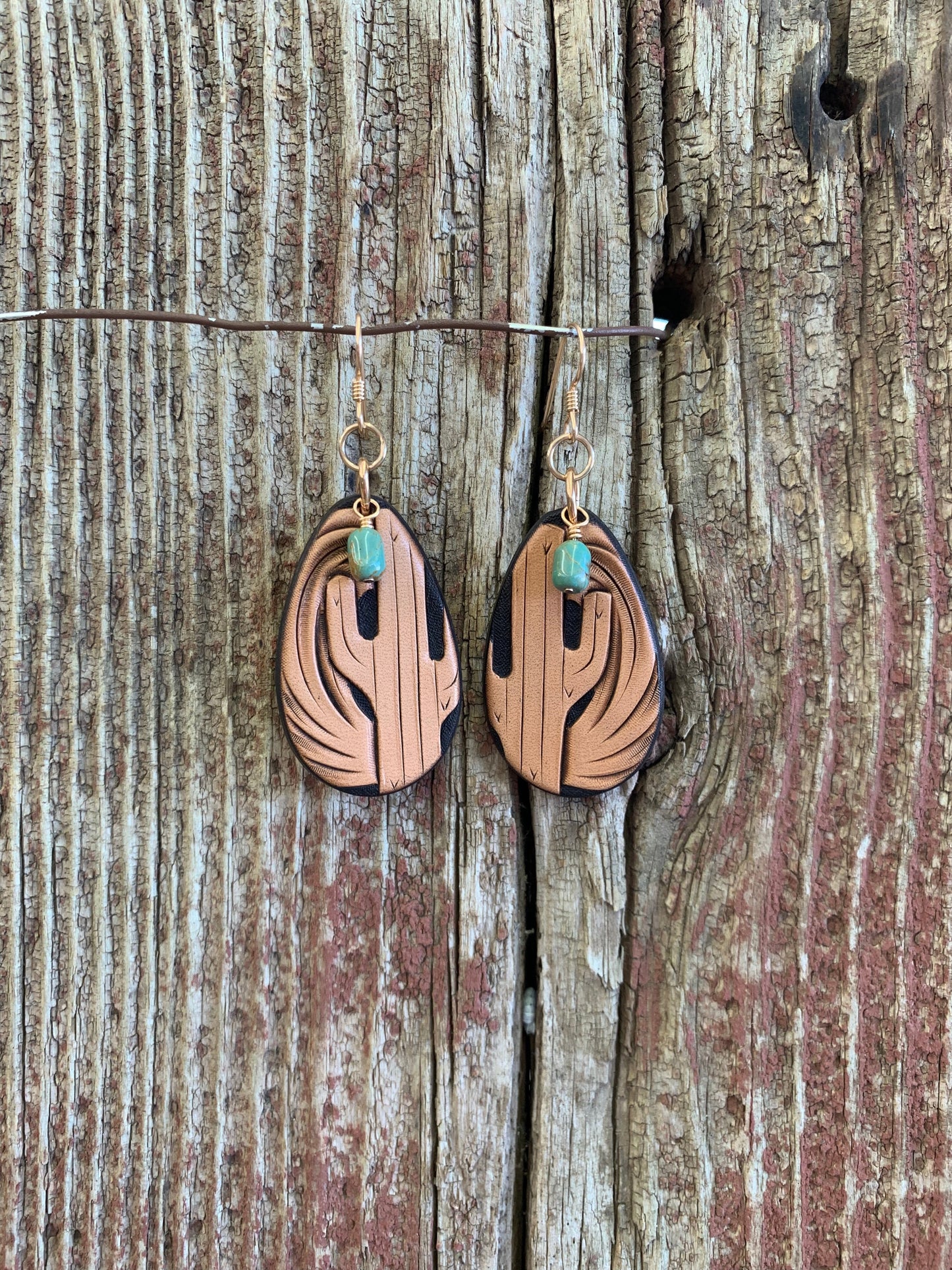 16674 Two Tone Teardrop Saguaro w/Turq Earrings