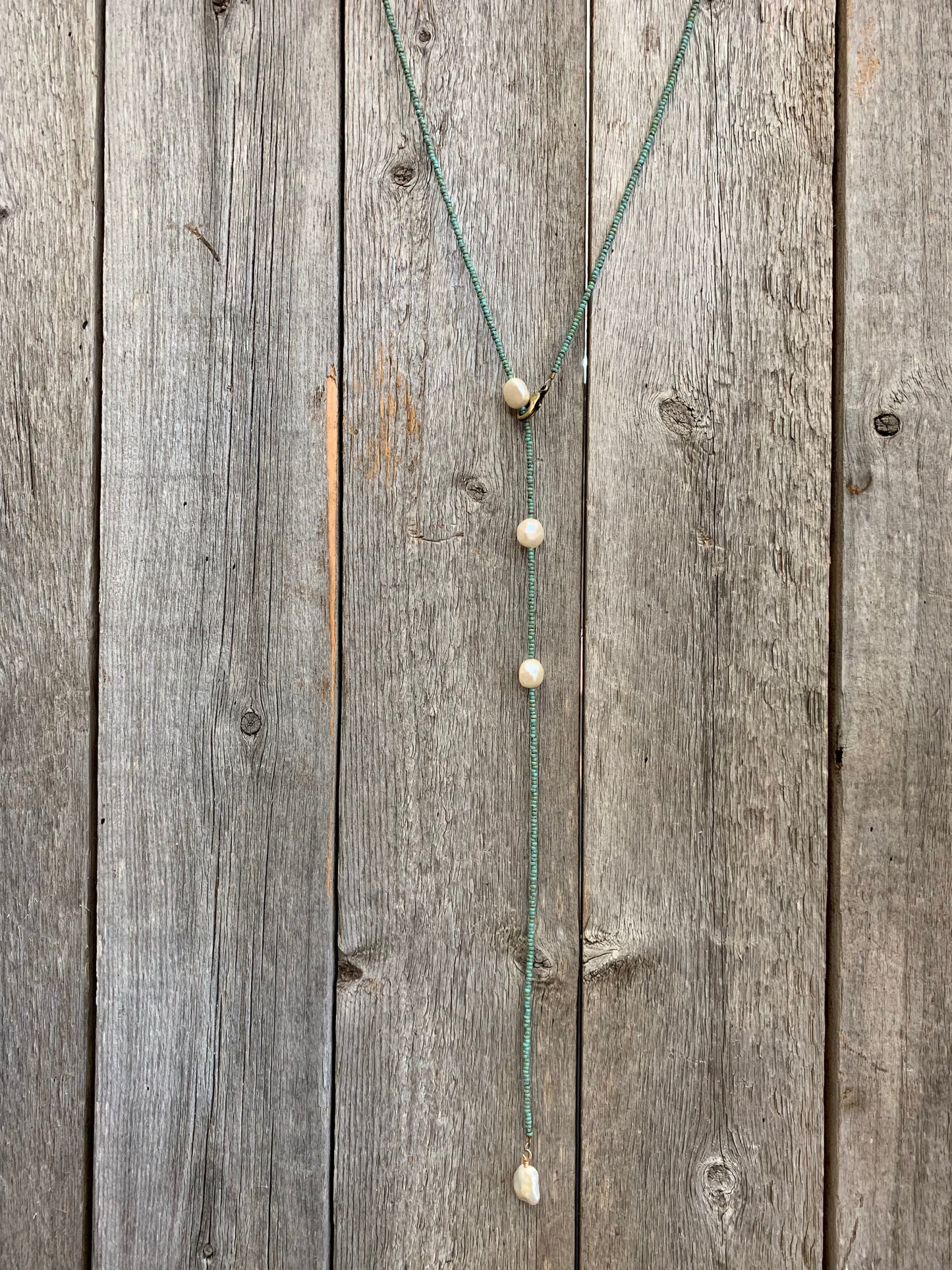 16768 Turq Seed Beads w/Pearl Lariat