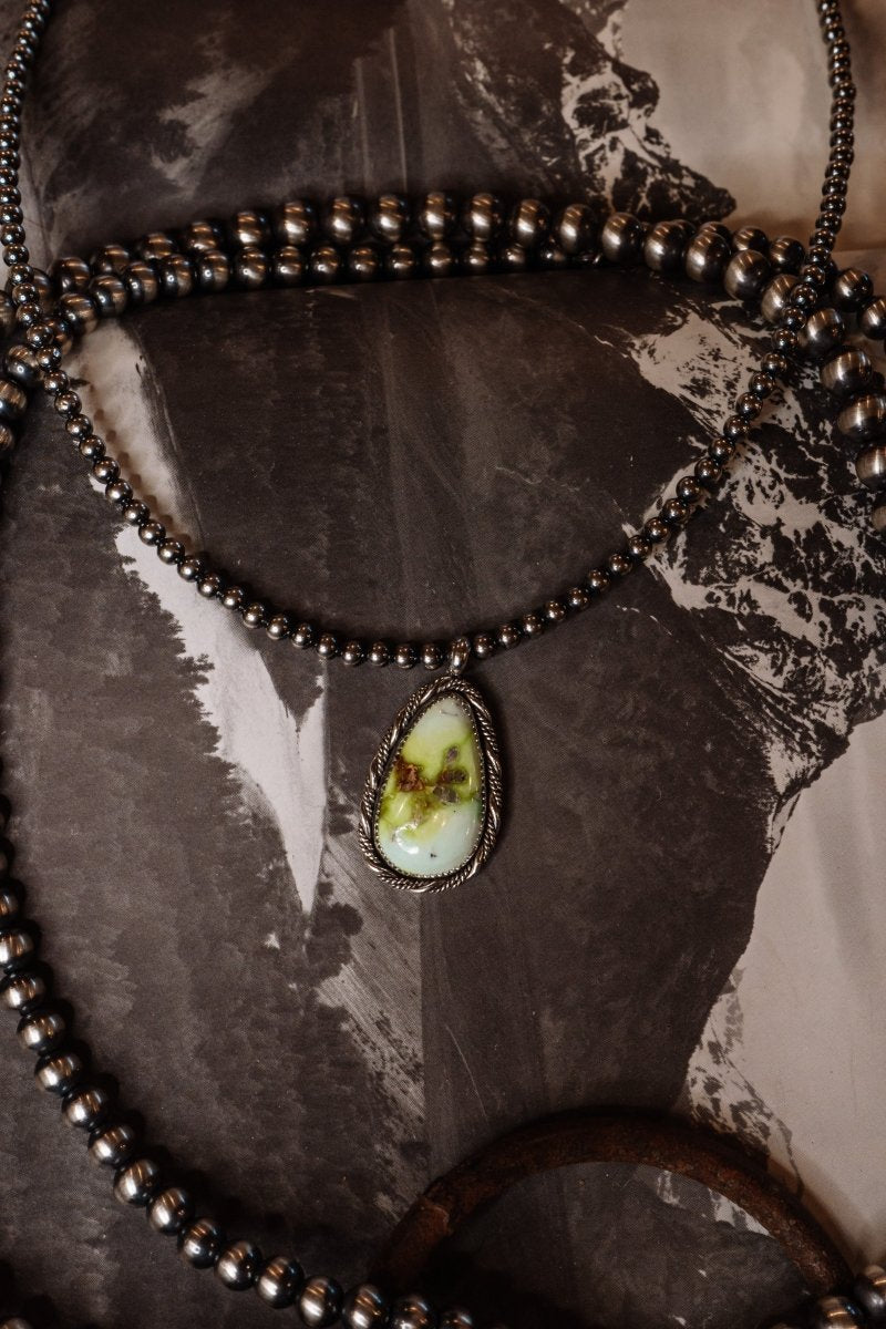 Stagecoach Palomino Necklace Pendant