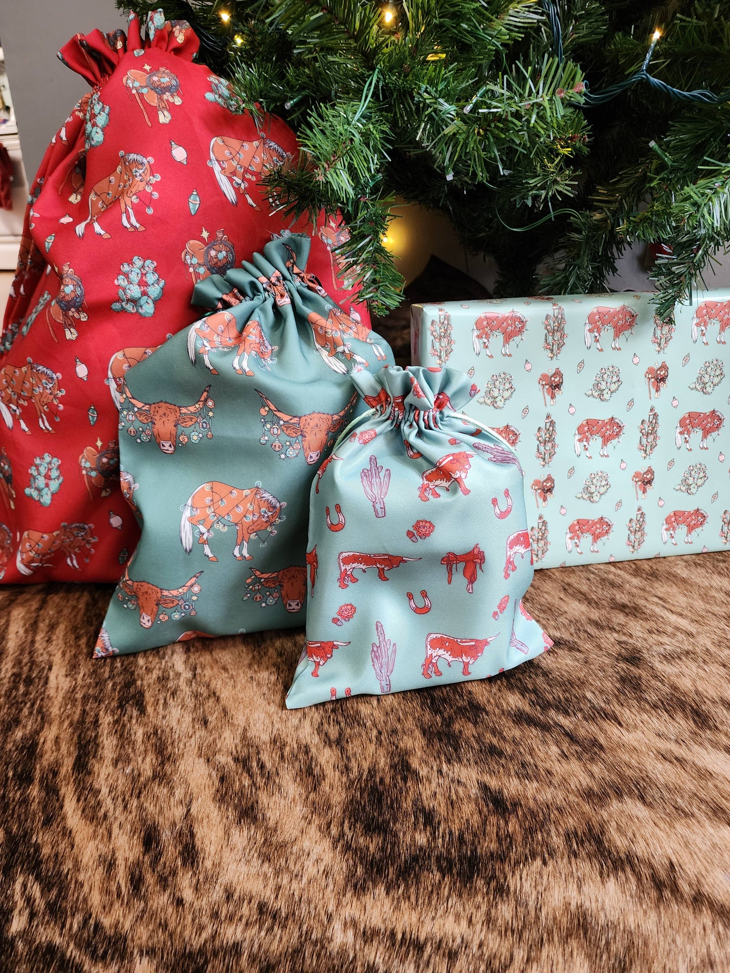 Western Christmas Reusable Gift Bag-Green Longhorns/Ponies