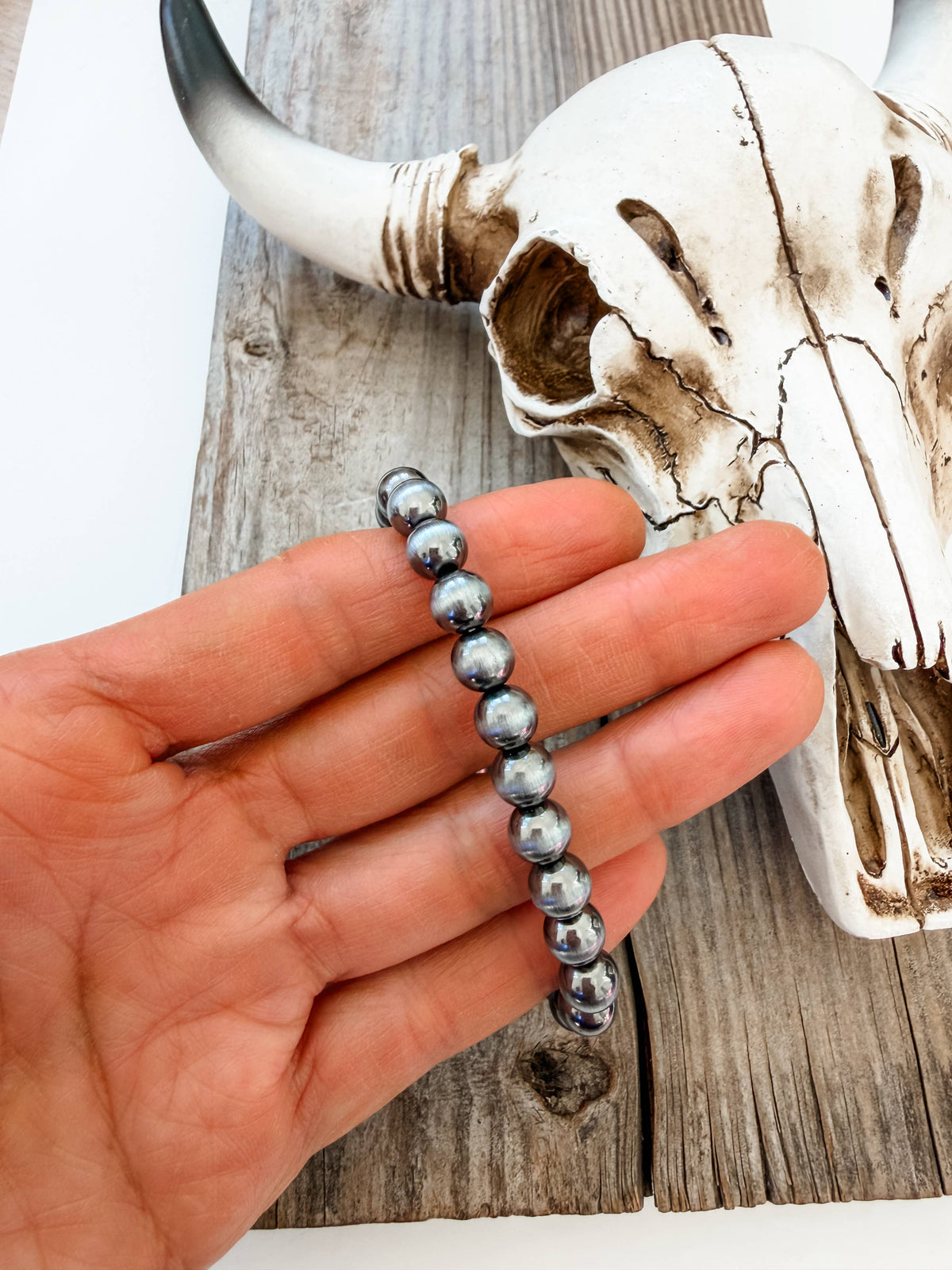 8mm Navajo Style Pearl Stretch Bracelet