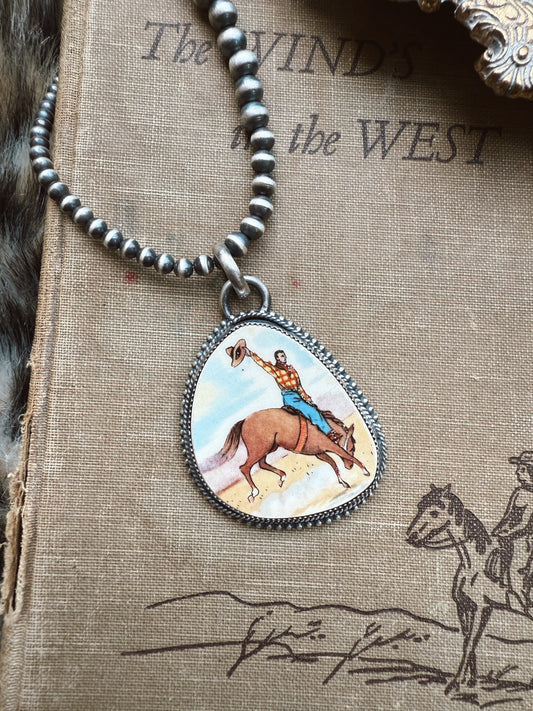 The Lenny Pendant