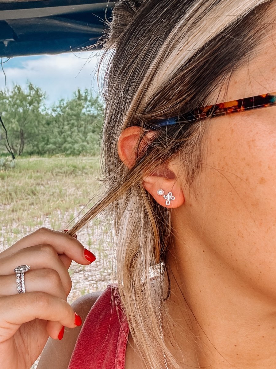 9mm Ribbon Cross Stud Earrings