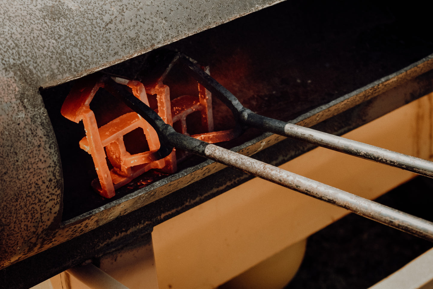 Livestock Use Iron- Single Letter