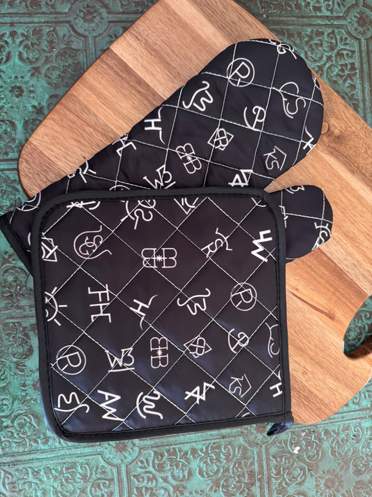 Oven Mitt Set