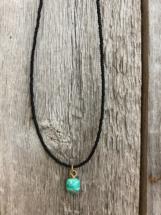 17081 Tiny Seed Beads w/Stone Drop
