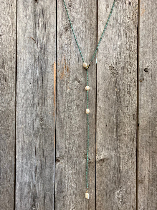 16768 Turq Seed Beads w/Pearl Lariat