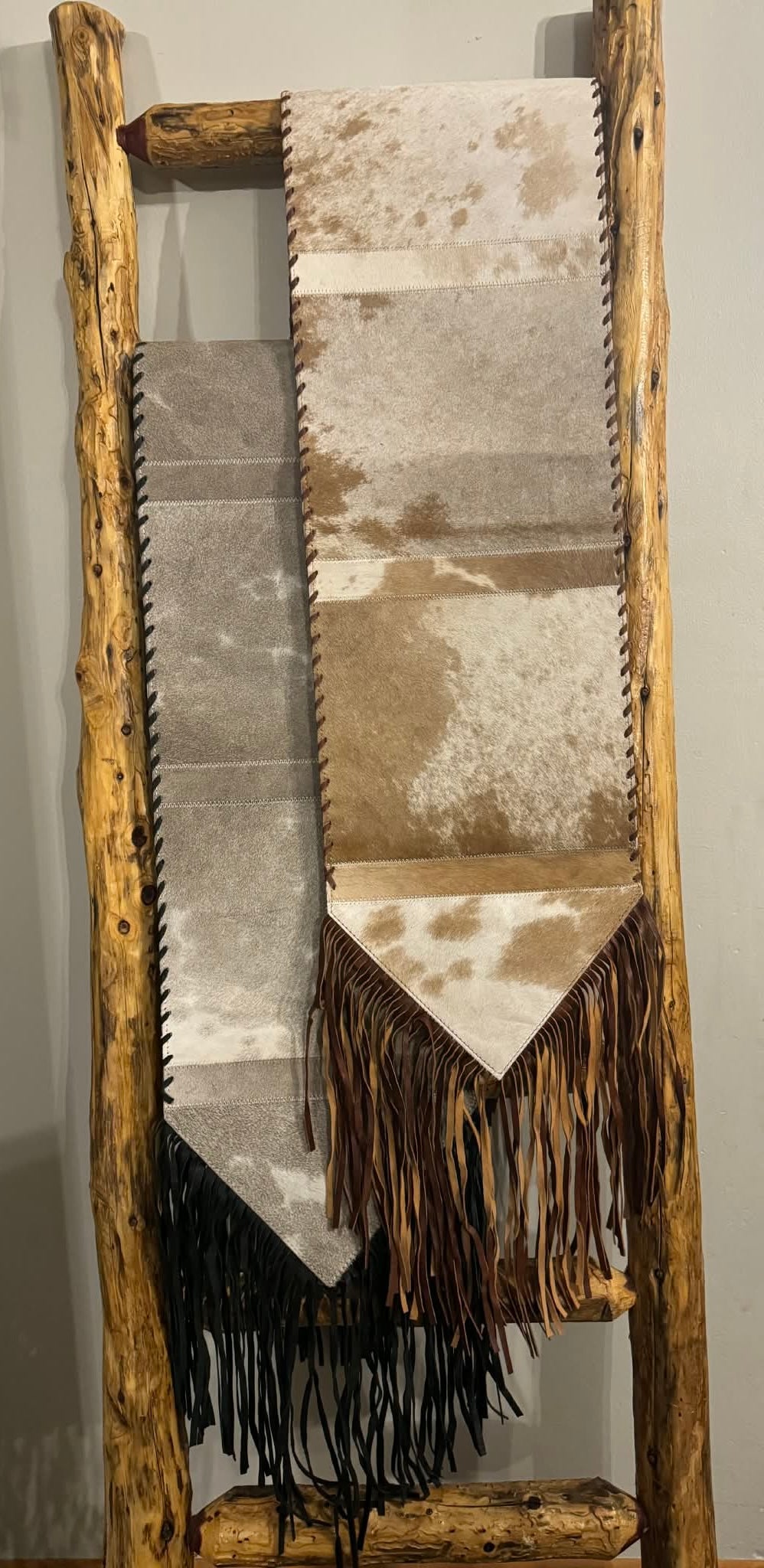 Table Runner- Hide on