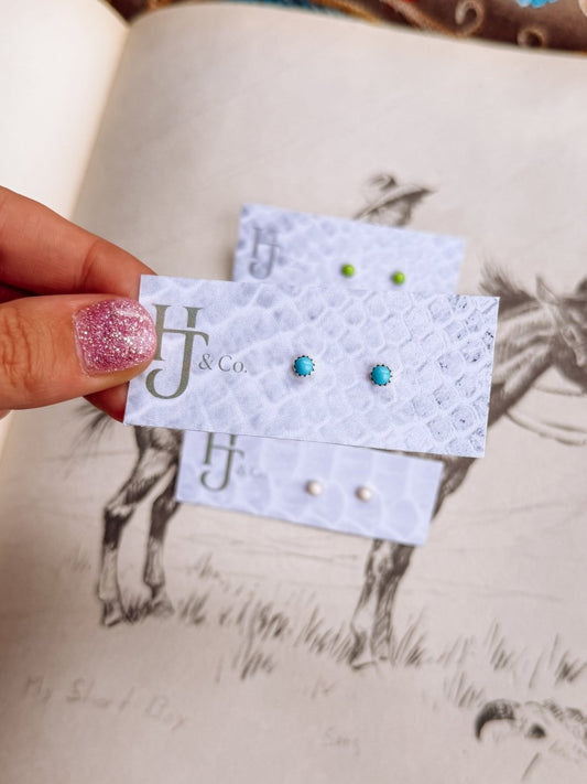 Bainville 4mm Turquoise Studs