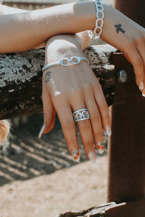 Cowgirl Luxe All-Around Horseshoe Ring