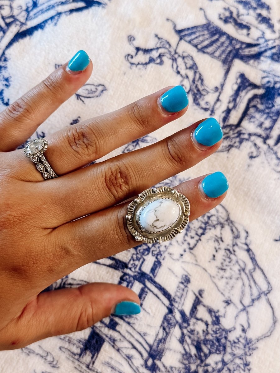 Freer Howlite Ring
