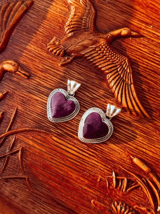 Hamlin Purple Spiny Oyster Heart Necklace Pendant