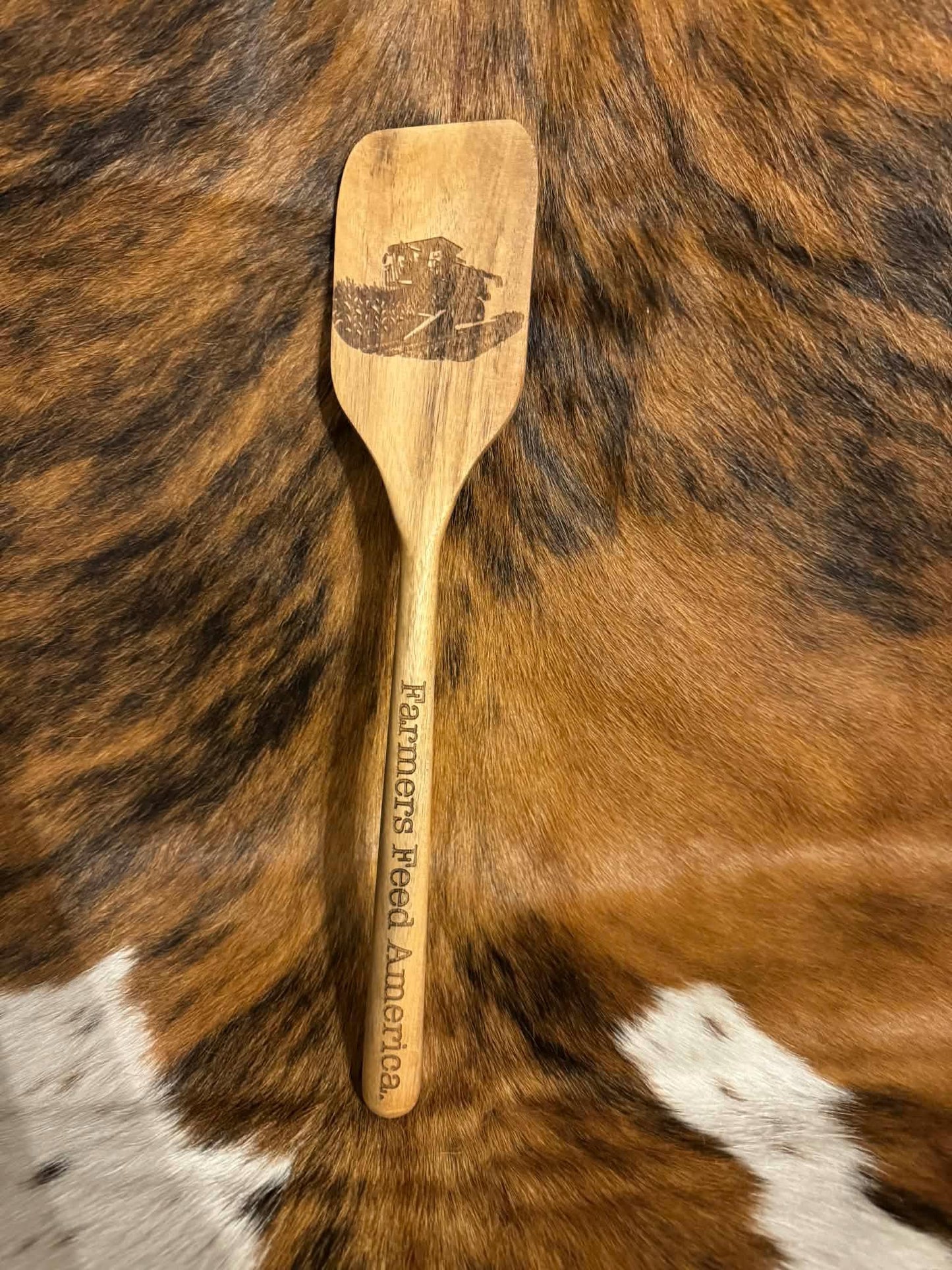 Engraved wooden utensils, agriculture, ranch home