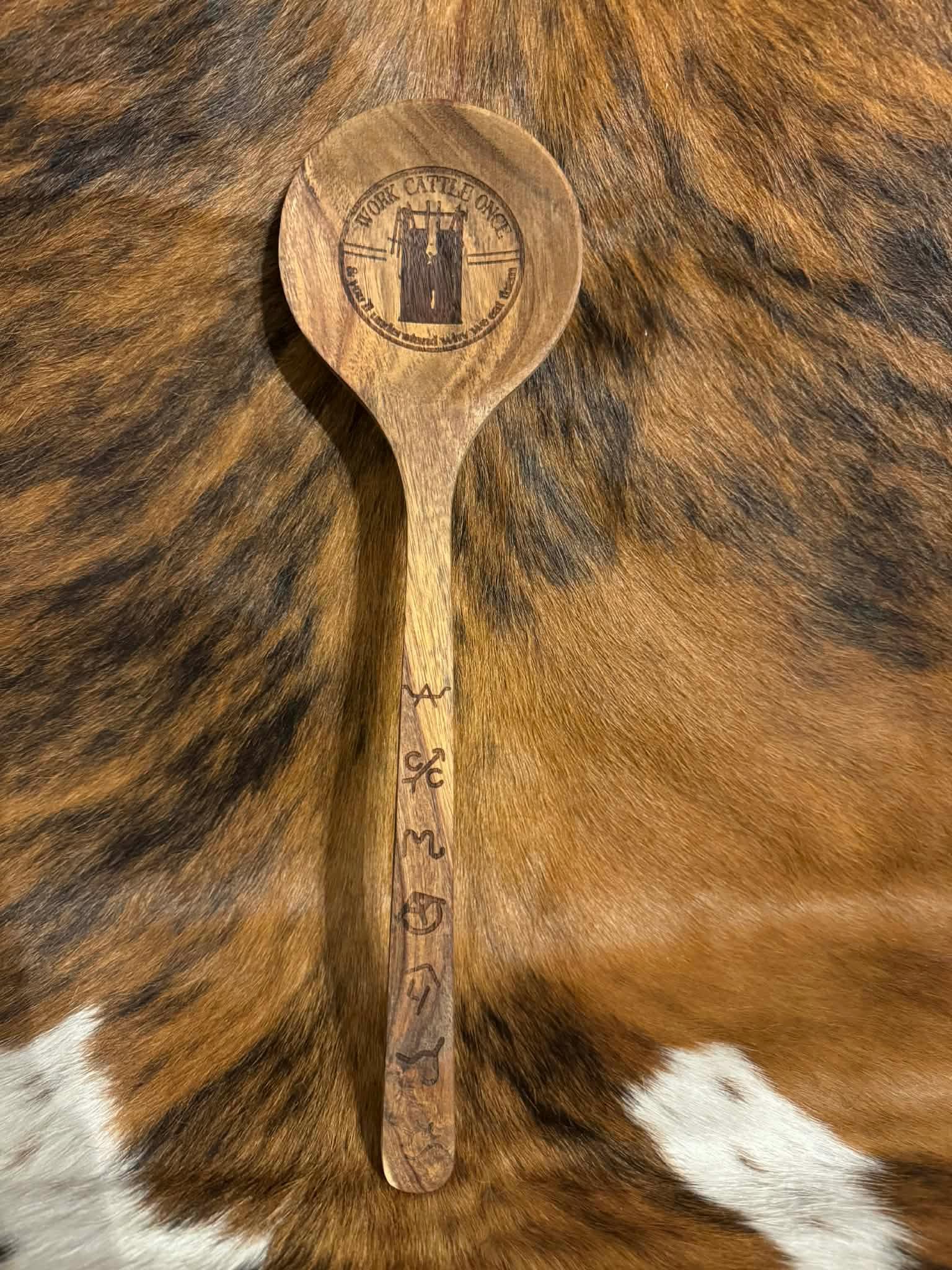 Engraved wooden utensils, agriculture, ranch home