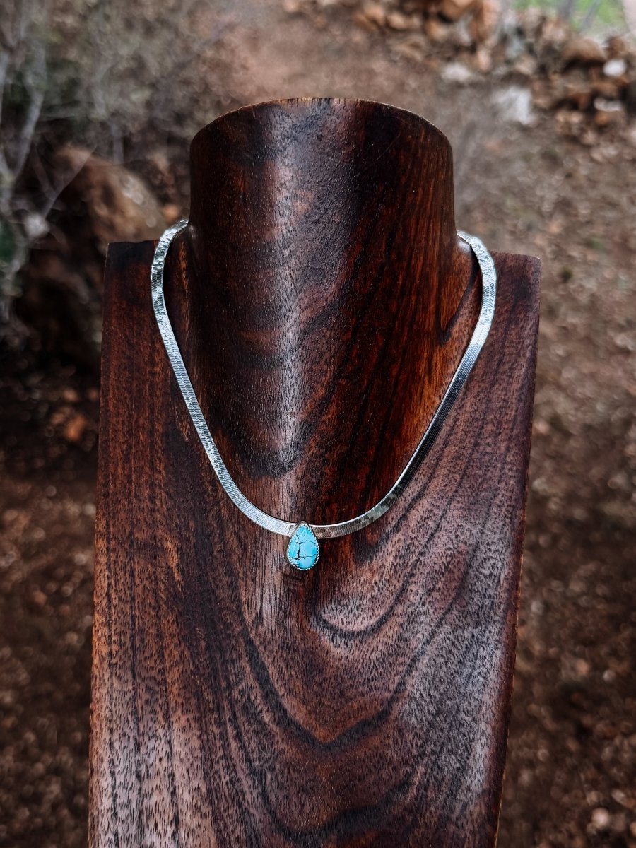 Linden Herringbone Stone Necklace
