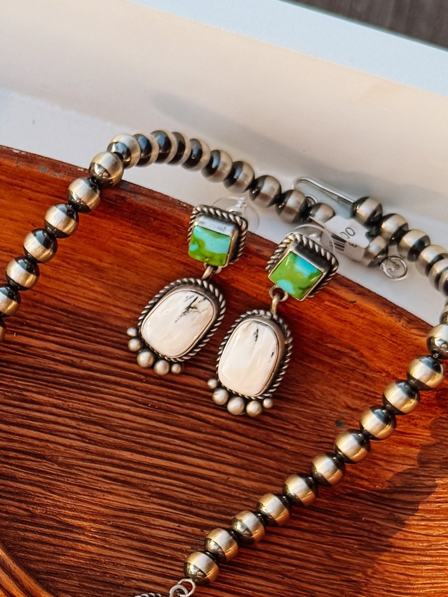 Overton Sonoran Gold/White Buffalo Necklace + Earring Set