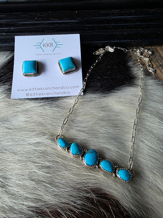 RENELL PERRY CHACO FIVE TURQUOISE STONE BAR NECKLACE